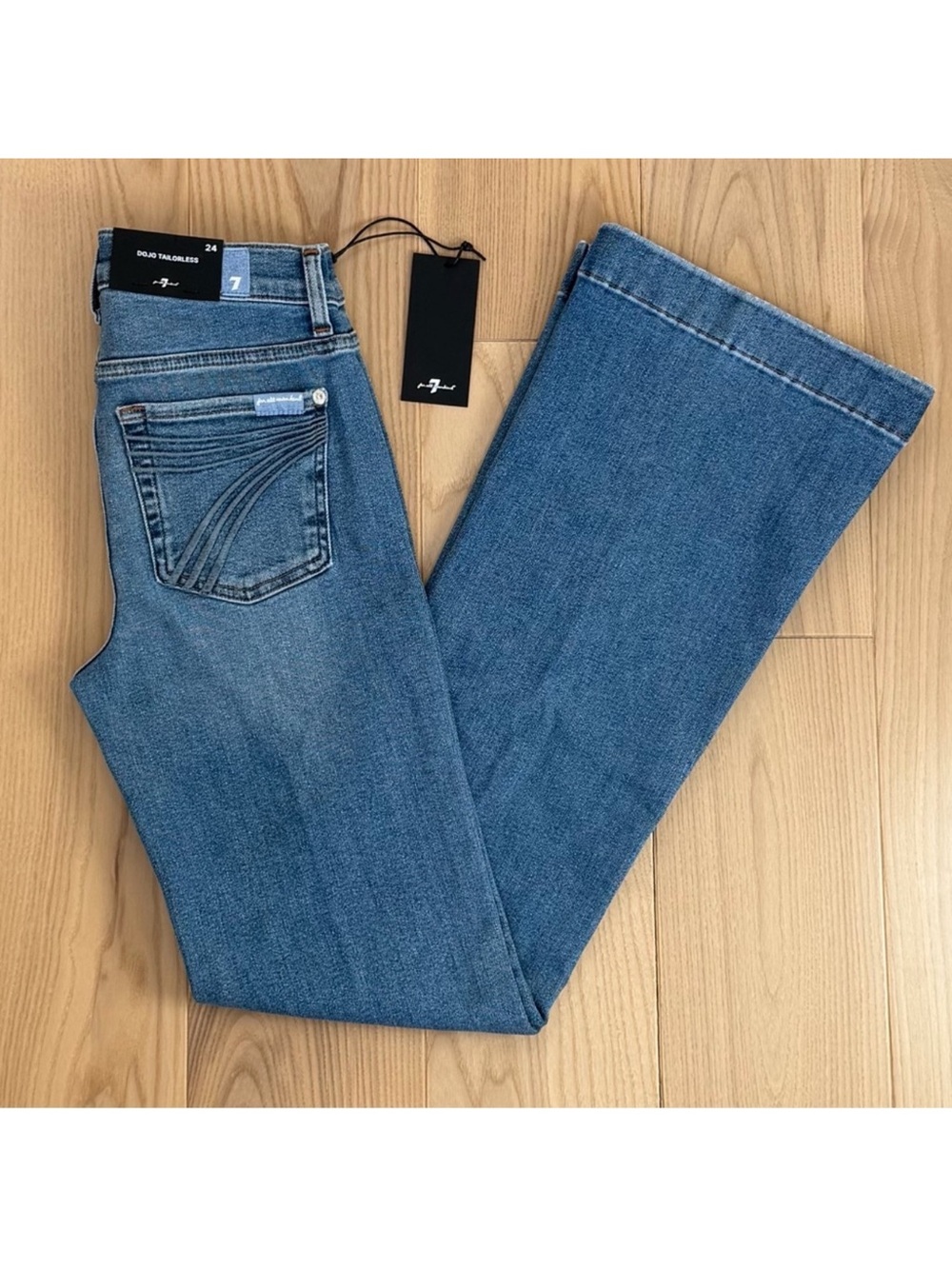 7 For All Mankind Tailorless Dojo Jeans Women's Flare Leg Trousers NWT Size 24